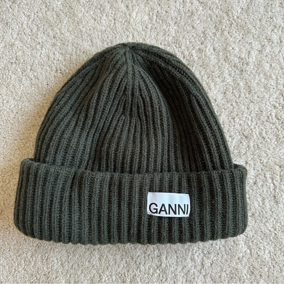 Ganni Oversized Wool Rib Knit Beanie - Picture 1 of 5